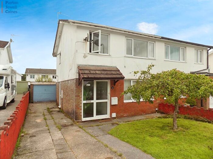 3 Bedroom Semi-Detached House For Sale In Swn-y-nant, Pencoed, Bridgend County., CF35