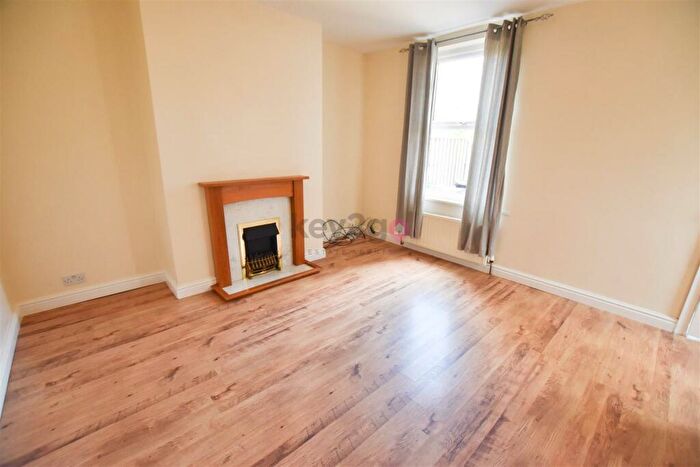 1 Bedroom Flat To Rent In Cadman Street, Mosborough, S20