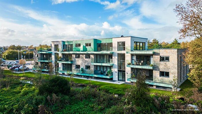 2 Bedroom Apartment For Sale In Plas Dorlan, Minafon, Cowbridge, CF71