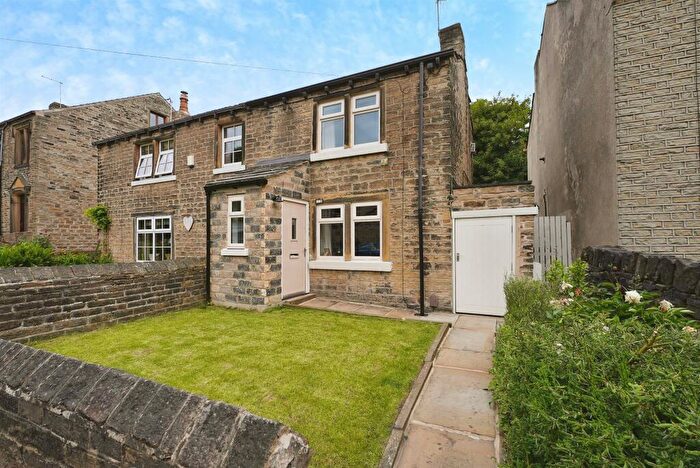 2 Bedroom Terraced House For Sale In Taylor Hill Road, Huddersfield, HD4