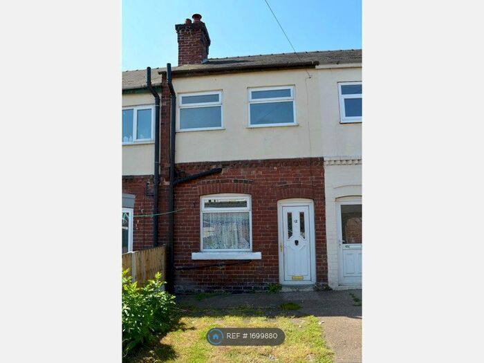 2 Bedroom Terraced House To Rent In Railway View, Goldthorpe, Rotherham, S63