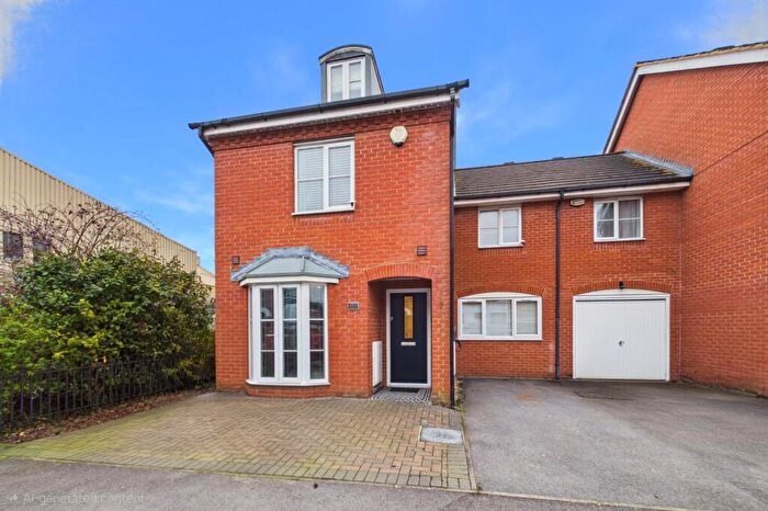 5 Bedroom End Of Terrace House For Sale In York Road, Newbury, Berkshire, RG14