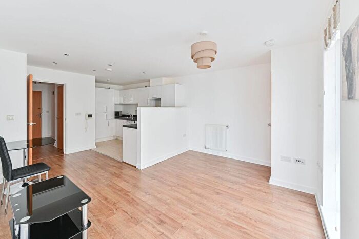 2 Bedroom Flat For Sale In Atholl House, Woolwich, London, SE18