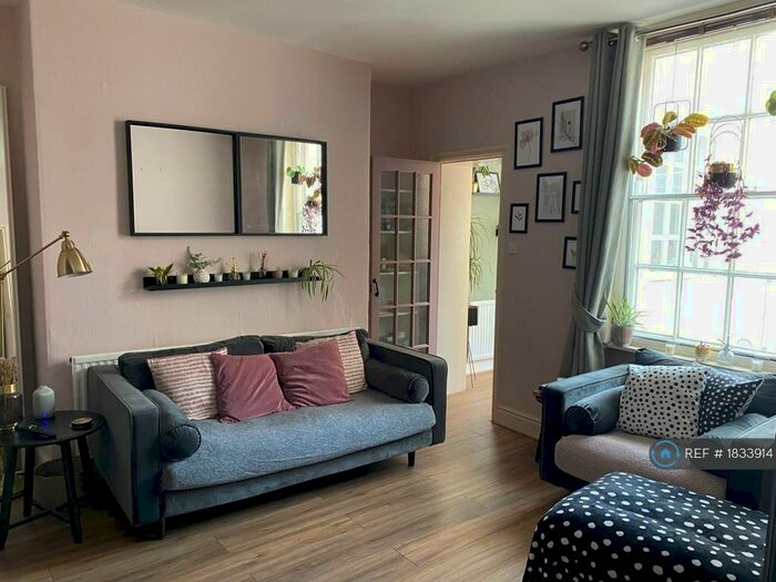 1 Bedroom Flat To Rent In Oxford Road, Exeter, EX4