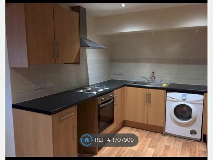 1 Bedroom Flat To Rent In Santingley Lane, Wakefield, WF4