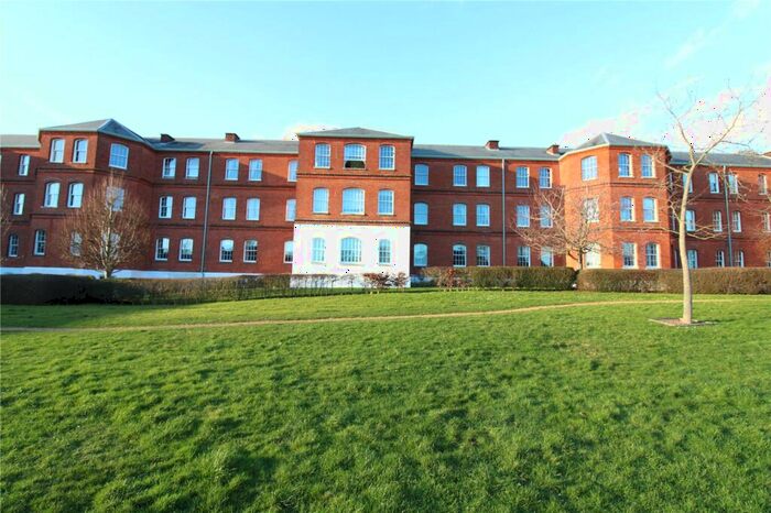 2 Bedroom Apartment To Rent In Kingswood Place, Boundary Walk, Knowle, Fareham, PO17