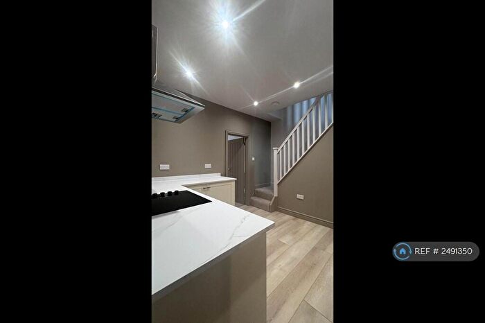 2 Bedroom Terraced House To Rent In Garden Street, Todmorden, OL14
