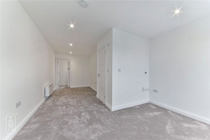 Studio To Rent In Roman Road, London, E3