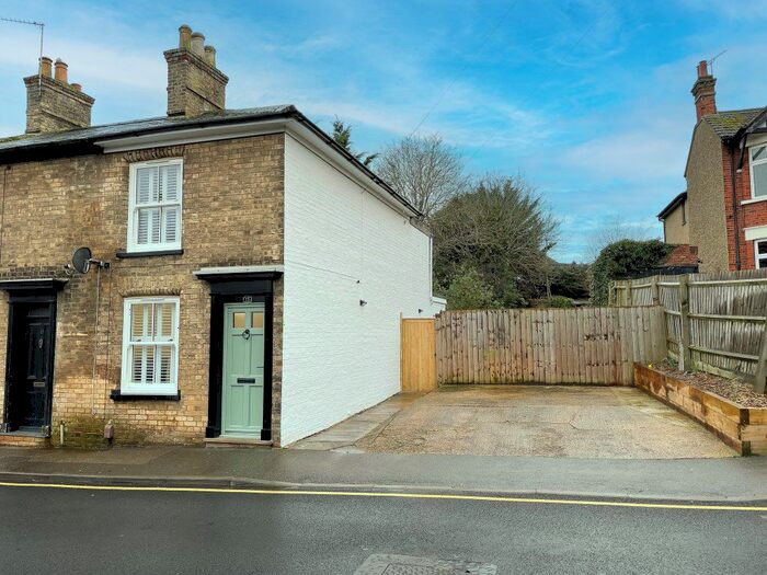 2 Bedroom Property To Rent In Stoke Road, Leighton Buzzard, LU7