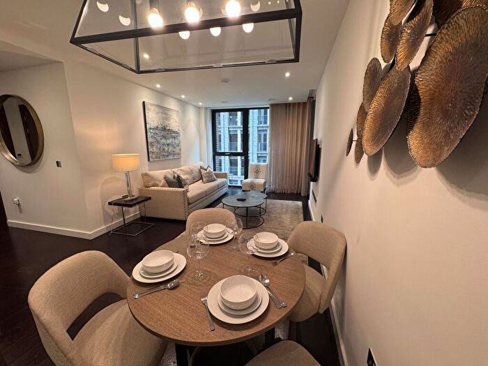 2 Bedroom Apartment To Rent In - Charles Clowes Walk, SW11