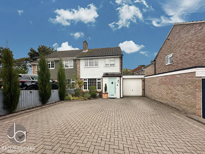 3 Bedroom Semi-Detached House For Sale In Valley Close, Stanway, CO3