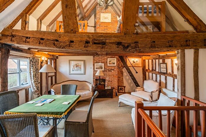 2 Bedroom Cottage To Rent In High Street, Mayfield, TN20