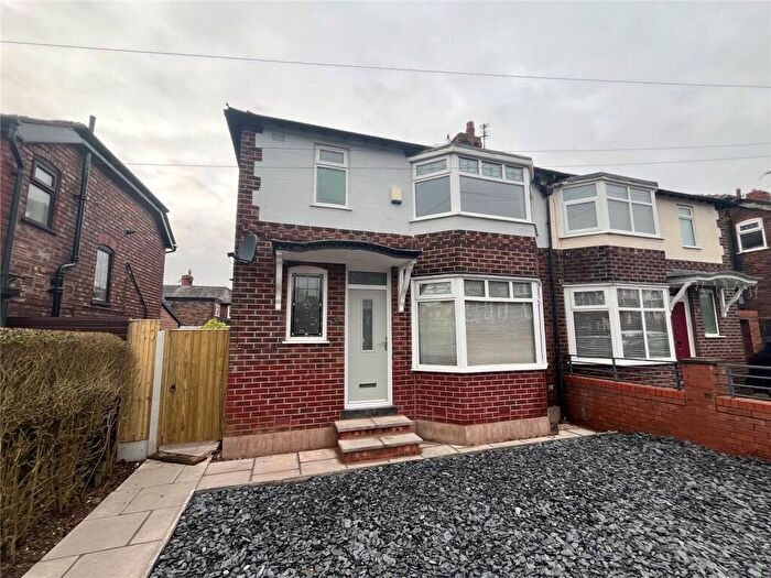 3 Bedroom Semi-Detached House To Rent In Avondale Drive, Salford, M6