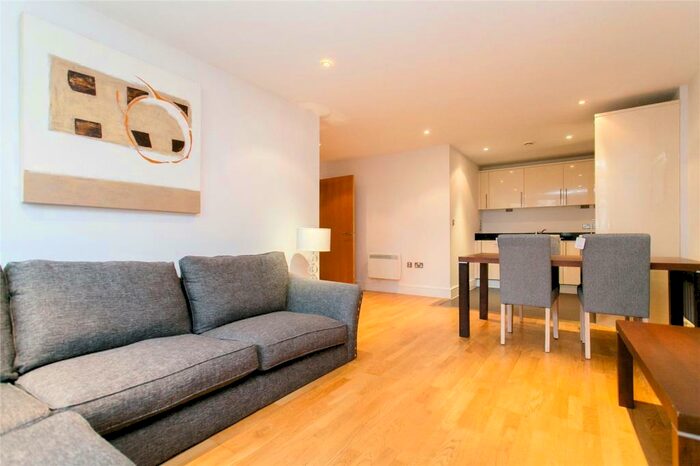 2 Bedroom Flat To Rent In Balmes Road, Balmes Road, London, N1