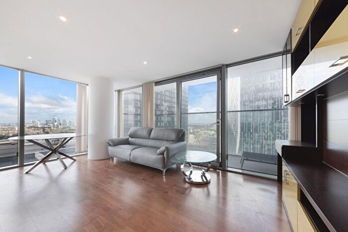 2 Bedroom Flat For Sale In Landmark East Tower, Marsh Wall, E14