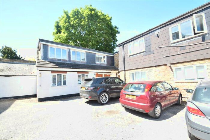 Studio To Rent In Brooklyn House, West Drayton, UB7