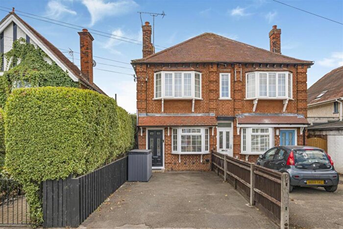 1 Bedroom Maisonette For Sale In Eton Wick Road, Eton Wick, Windsor, SL4
