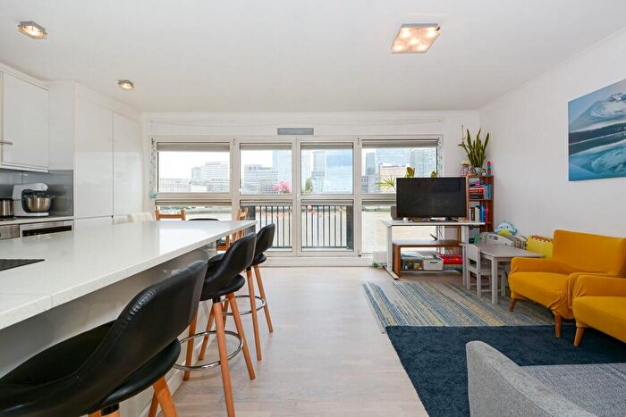 2 Bedroom Apartment For Sale In Rotherhithe Street, London, SE16