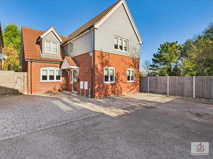 4 Bedroom Detached House For Sale In Sewell Wontner Close, Grange Farm, Kesgrave, Ipswich, IP5