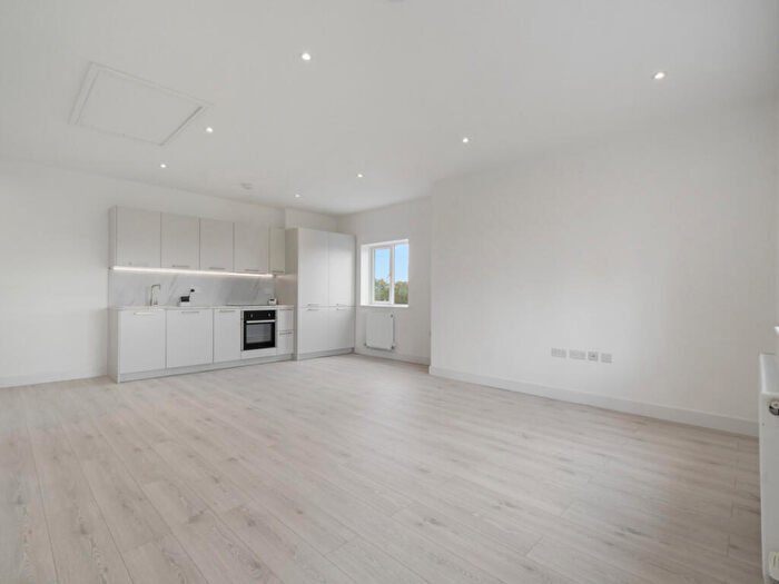 1 Bedroom Apartment For Sale In Cross Keys Close, London, N9