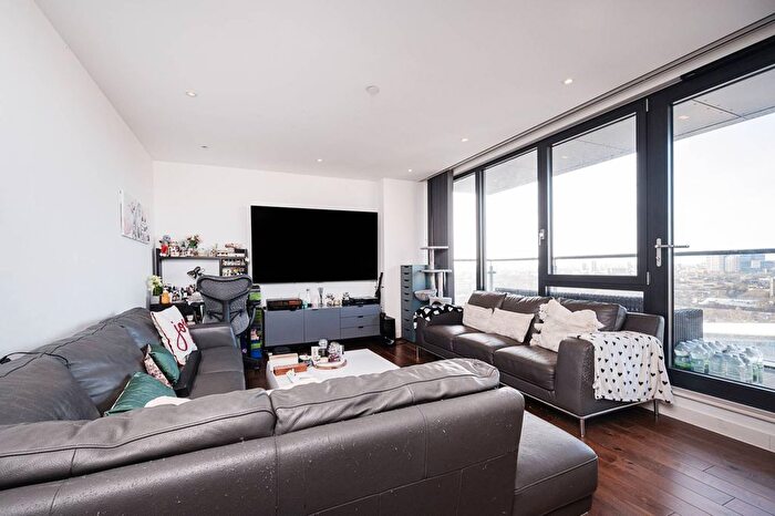 2 Bedroom Flat For Sale In Cadmium Square, Bethnal Green, London, E2