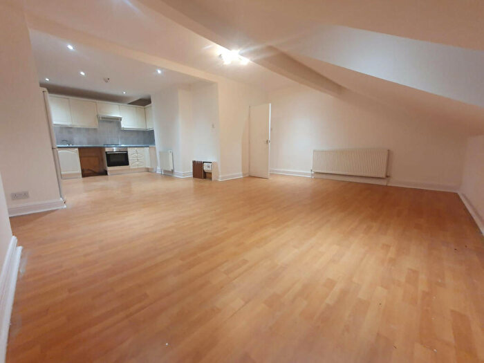 2 Bedroom Apartment To Rent In Mayfield Road, Manchester, M16