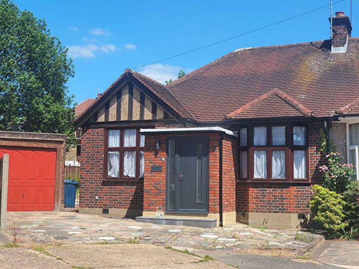 3 Bedroom Semi Detached Bungalow To Rent In Lincoln Close, Harrow, HA2