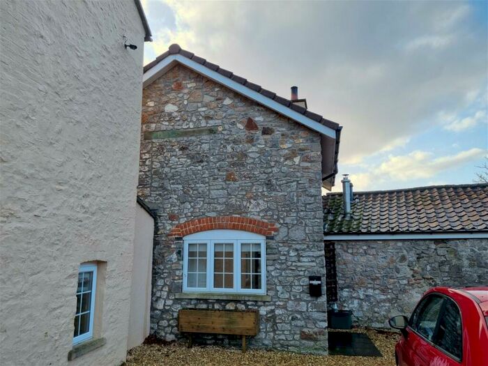 3 Bedroom Flat To Rent In Redhill, North Somerset, BS40