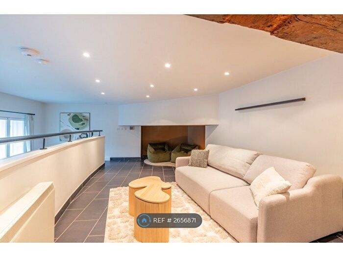 1 Bedroom Flat To Rent In Watergate Buildings, Newcastle Upon Tyne, NE1