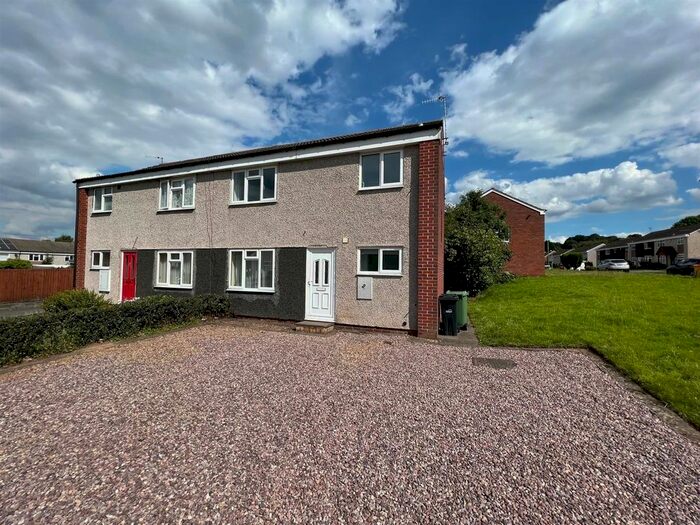 3 Bedroom Semi-Detached House To Rent In Charnwood Court, Stourbridge, DY9