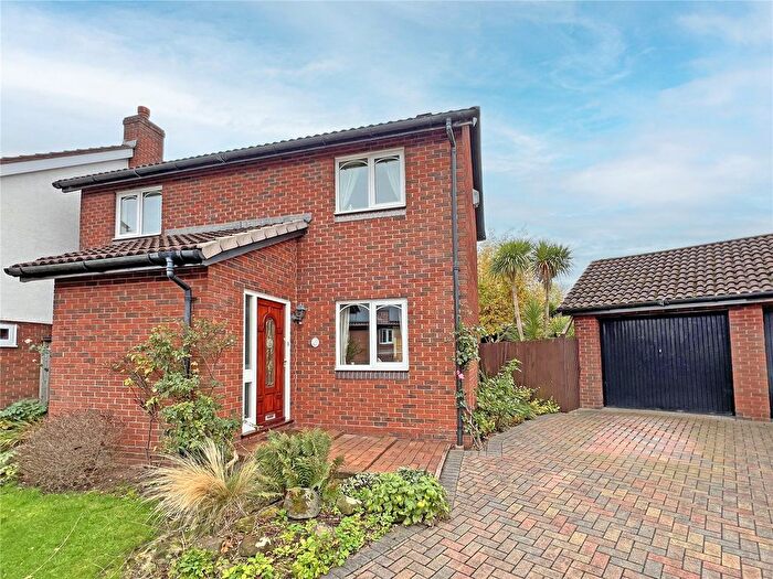 3 Bedroom Detached House For Sale In Ferndale Drive, Priorslee, Telford, Shropshire, TF2