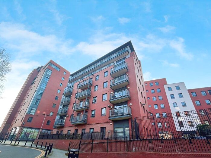 2 Bedroom Apartment For Sale In Blantyre Street, Manchester, Greater Manchester, M15