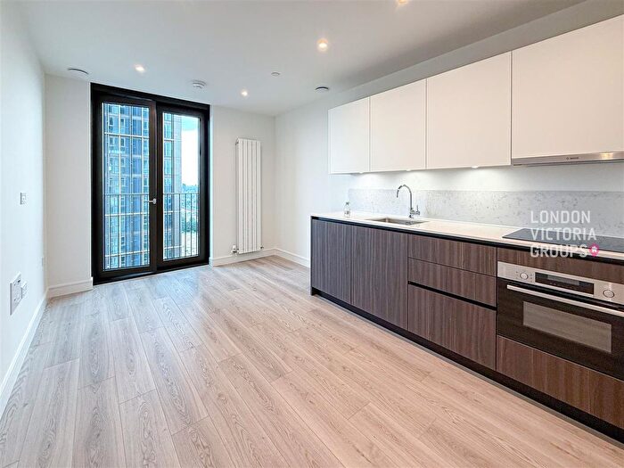 1 Bedroom Flat To Rent In Menara Point, Affinity View, West Ham, E16