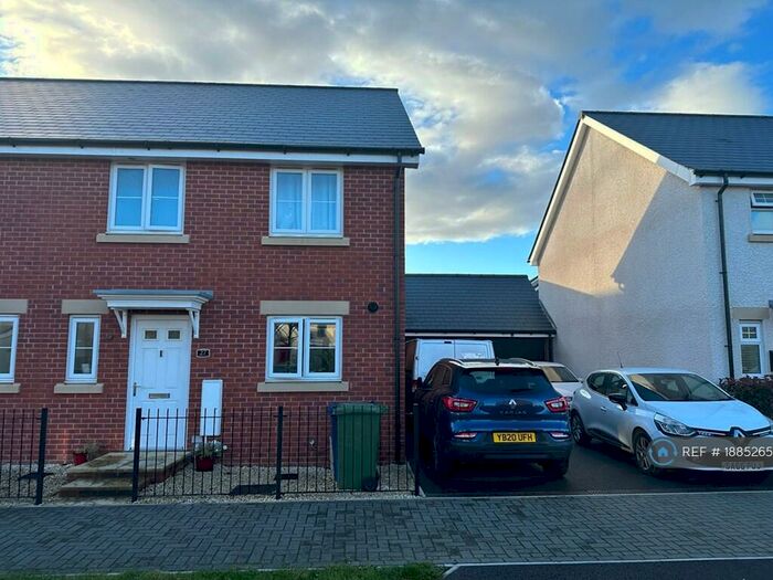 3 Bedroom Semi-Detached House To Rent In Chestnut Road, Brockworth, Gloucester, GL3