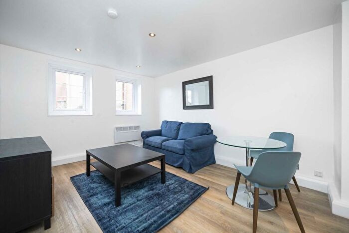 1 Bedroom Flat To Rent In Widegate Street, Spitalfields, E1