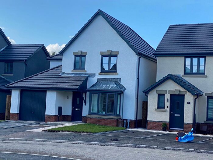 3 Bedroom Detached House For Sale In Maesteg Road, Tondu, CF32