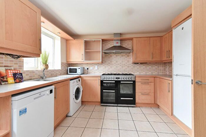 4 Bedroom Semi-Detached House To Rent In Horn Pie Road, Three Score, Norwich, NR5