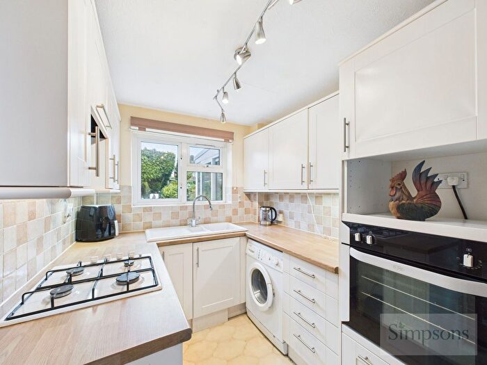 2 Bedroom End Of Terrace House For Sale In Wychwood Close, Witney, OX28