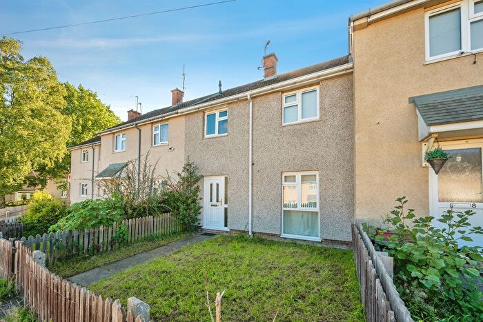 3 Bedroom Terraced House For Sale In Huband Close, Redditch, B98