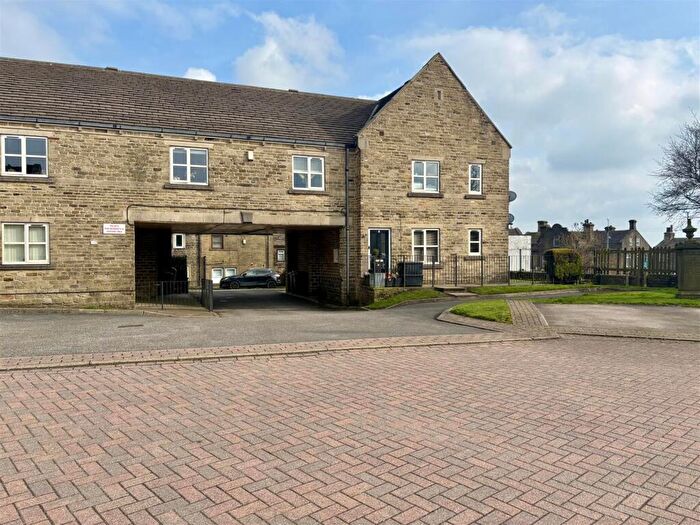 1 Bedroom Apartment For Sale In Baptist Fold, Queensbury, Bradford, BD13