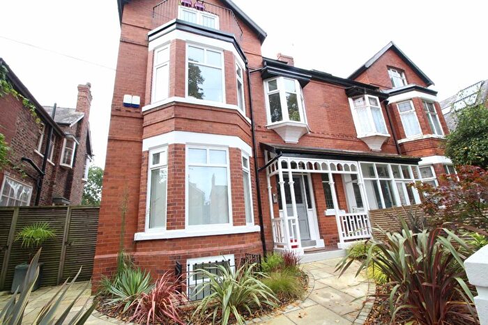 2 Bedroom Flat To Rent In Chandos Road, Chorlton Cum Hardy, Manchester, M21