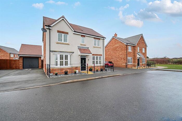 4 Bedroom Detached House For Sale In Corfield Drive, Lower Quinton, Stratford-Upon-Avon, CV37