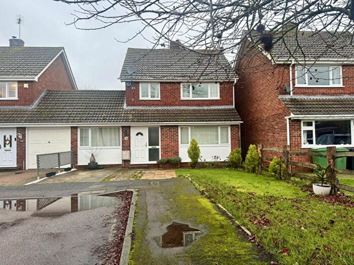 4 Bedroom Link Detached House To Rent In Kingsland Grove, Headcorn, Ashford, TN27