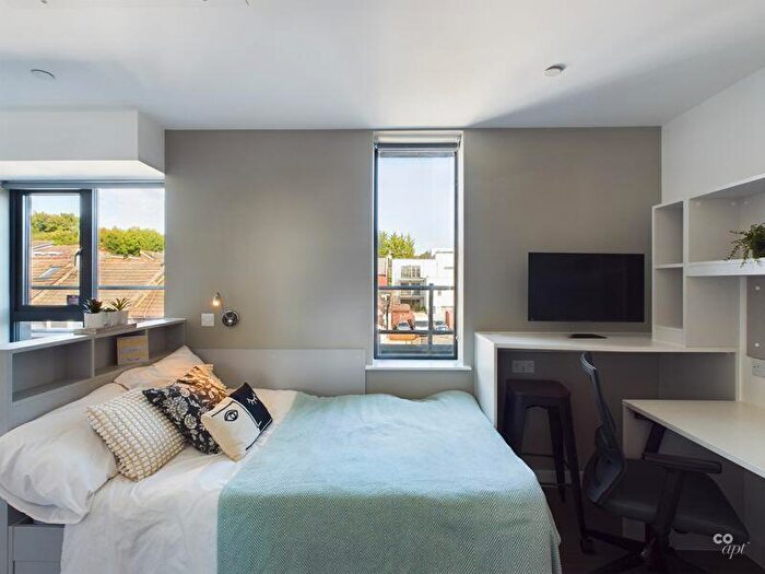 Studio To Rent In Holden Court- Large Studio, BN2