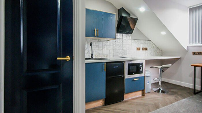 Studio To Rent In Raddlebarn Road, Selly Oak, Birmingham, B29