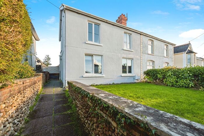 3 Bedroom Semi Detached House For Sale In Trallwm Road, Llanelli, SA14