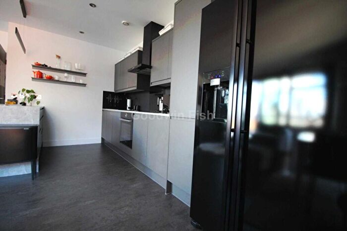 2 Bedroom Apartment To Rent In Watson Street, Manchester, M3