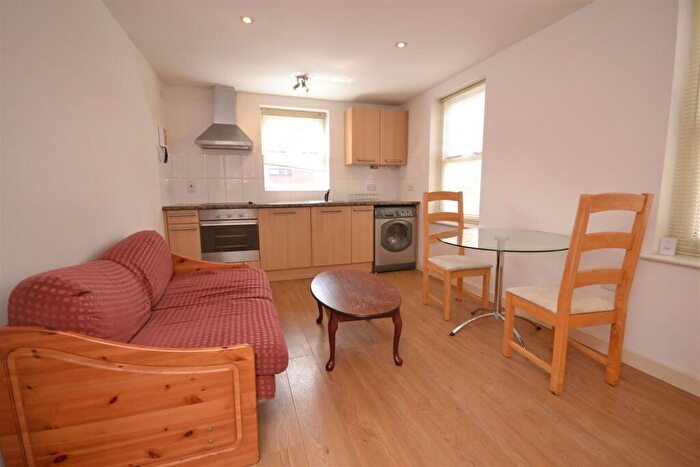 1 Bedroom Flat To Rent In Goldsmid Road, Town Centre, RG1