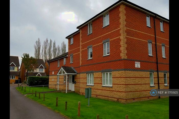 2 Bedroom Flat To Rent In Coronation Road, Waterlooville, PO7