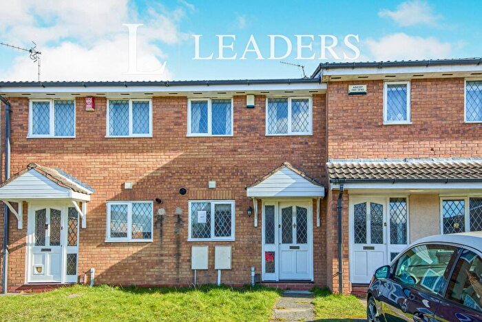 2 Bedroom Semi-Detached House To Rent In Peregrine Close, NG7